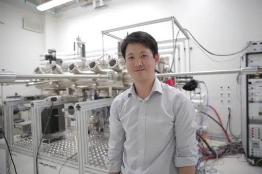 MS&E assistant professor Jason Kawasaki