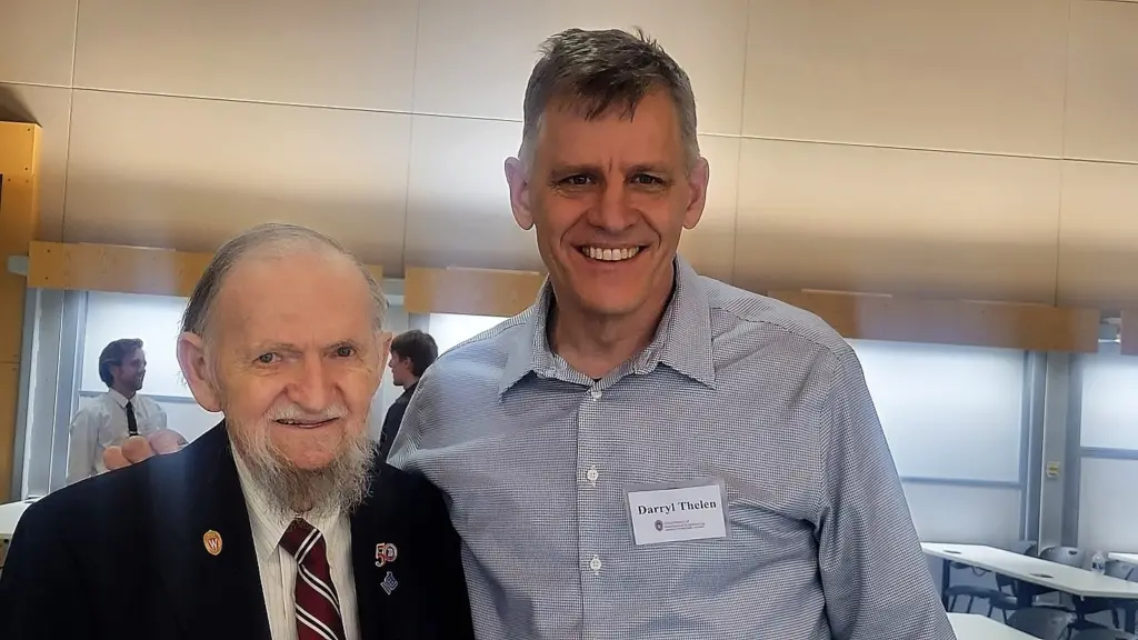 John Uicker and Darryl Thelen at the April 2023 Pi Tau Sigma banquet