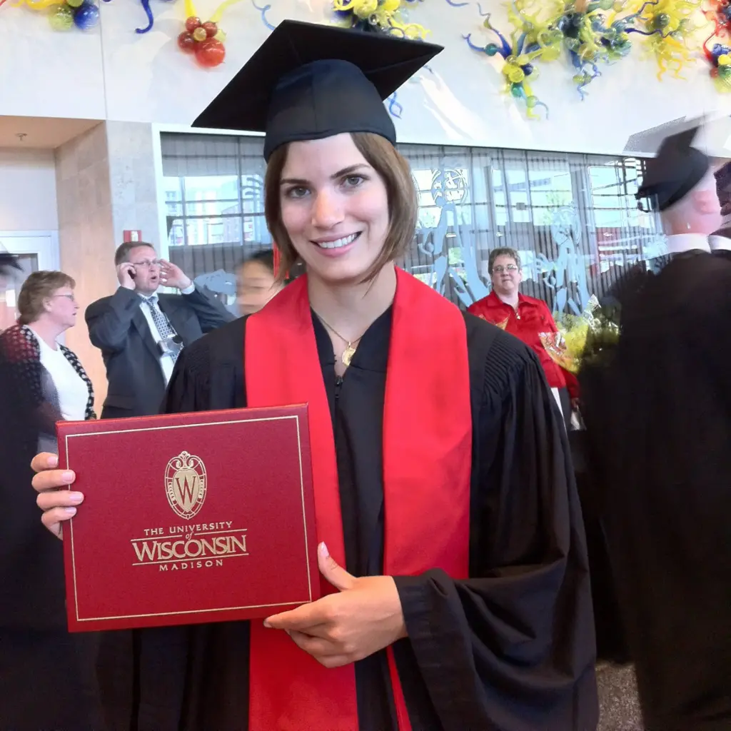 Allison Mahvi graduation