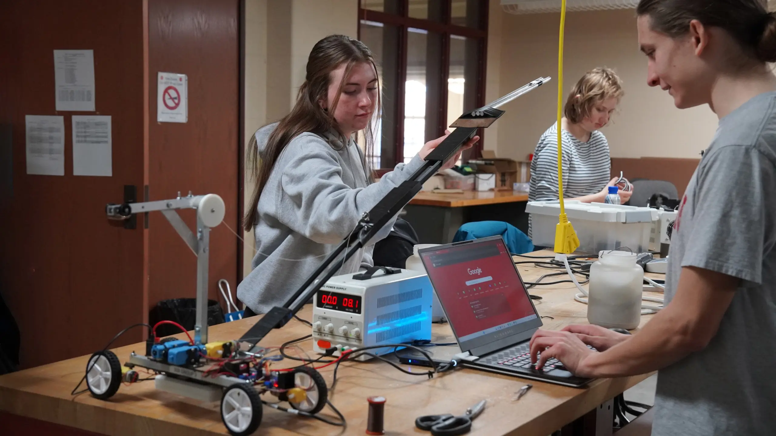 In design class, cranes prepare first-year mechanical engineers to soar ...