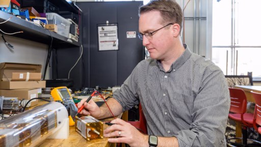 Professor Dan Ludois works in his lab