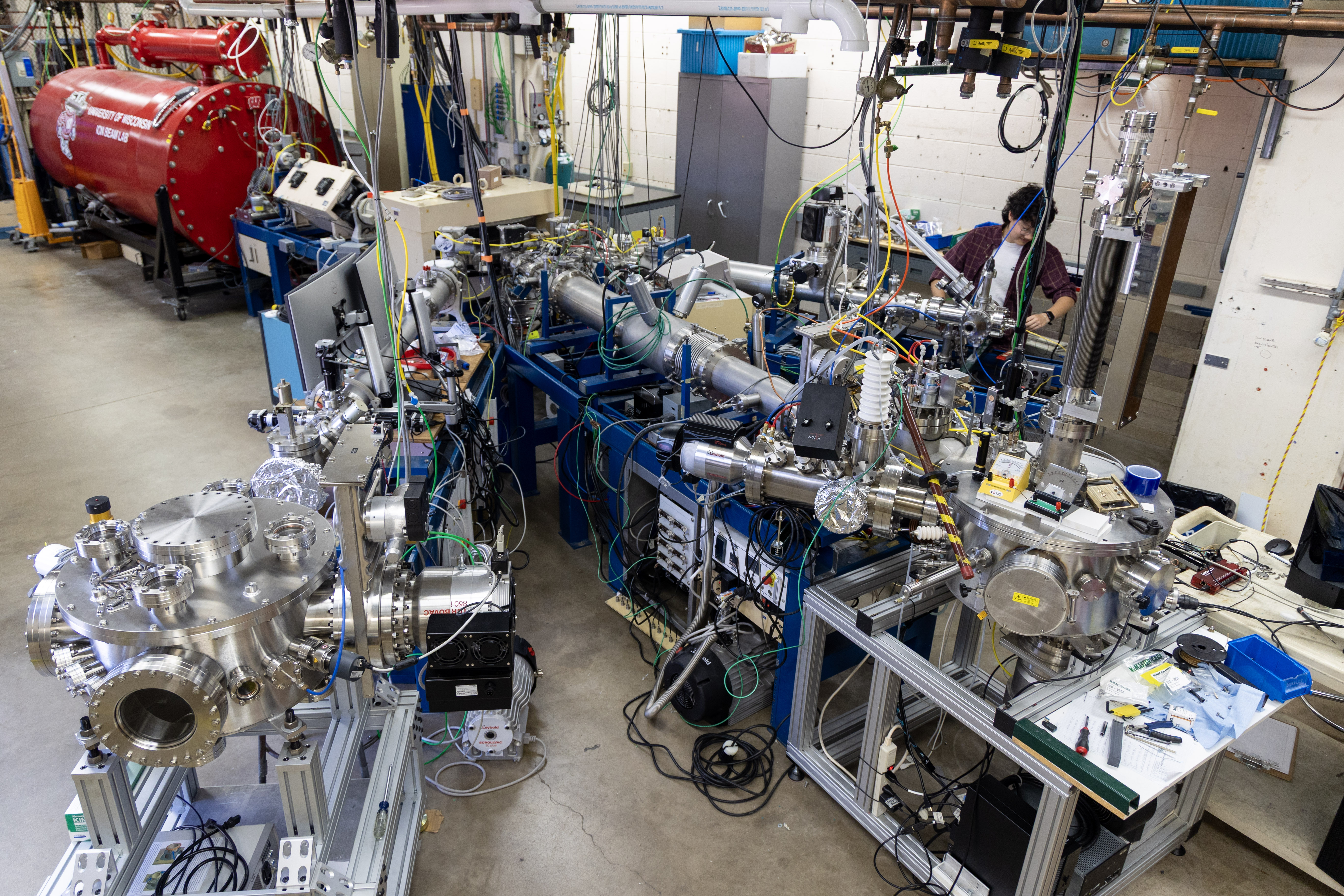 UW Ion Beam Laboratory receives NSUF Super RTE for advanced fuel ...