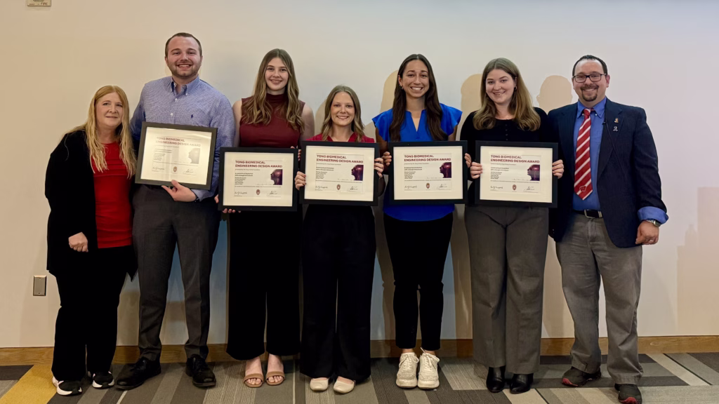 Tong Biomedical Design Award Senior winning team: Endotracheal intubation with a bougie introducer